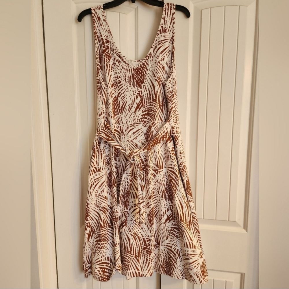 V neck tropical print midi dress